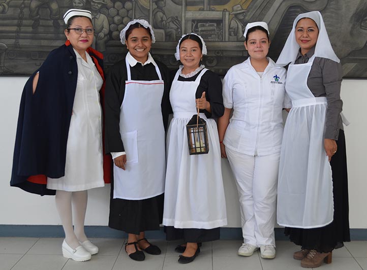 Estudiantes y maestras participaron en el Día Internacional de la Enfermería