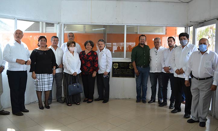 Se develó placa en honor a Jorge Rodríguez Rodríguez, quien fuera docente de Ingeniería