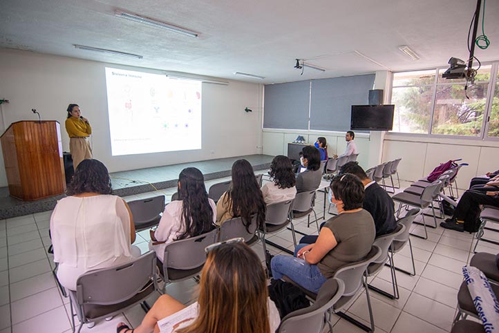 La Facultad de Bioanálisis ofreció una jornada de inmunología básica para alumnos de cuarto semestre