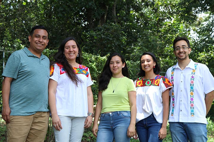 Héctor Vázquez, Arisbe Martínez, Luisa Villalpando, Jeylin Hernández y Alejandro Aguilar