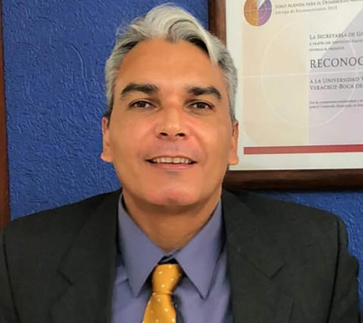 Javier López González, director de la Facultad de Psicología, región Veracruz