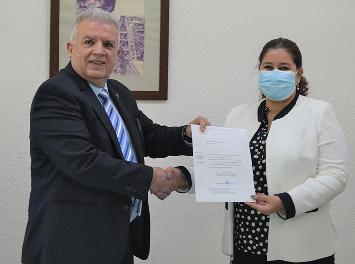 Carolina Palmeros Exome fue ratificada como directora de la Facultad de Nutrición