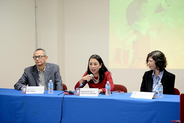 Jaqueline Jongitud Zamora inauguró el Foro Mujeres en la Edición, en la Escuela para Estudiantes Extranjeros