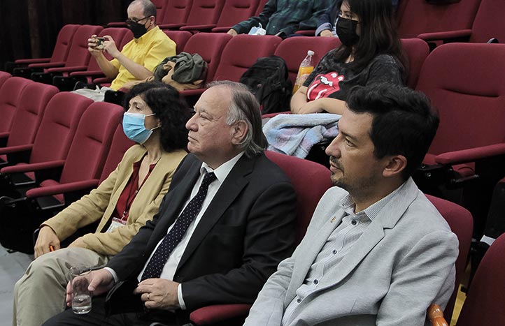 Entre el público estuvieron representantes de Chile en la FILU y la Coordinadora General de este evento