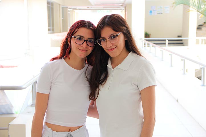 Paola García Rivadeneyra y Alejandra Romero Márquez, entre las alumnas con altos promedios