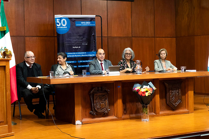 La Facultad de Derecho realizó un conversatorio con fundadores del Seminario de Derecho Romano y Derechos Indígenas