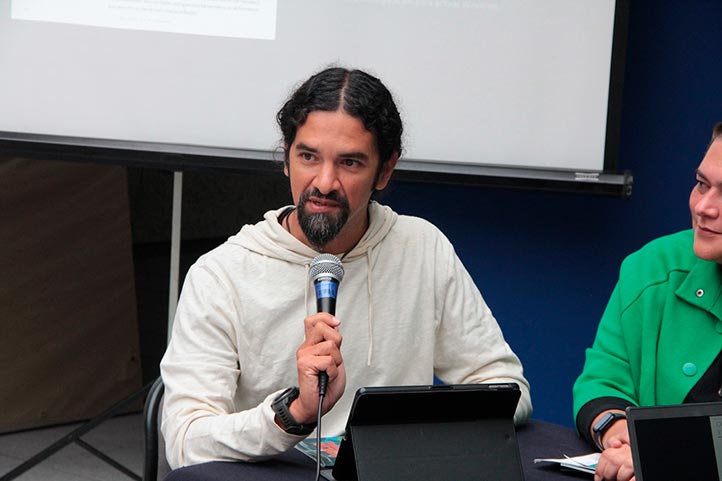 Luis Pacheco Cobos, docente de la Facultad de Biología