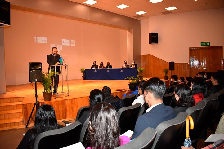 Jerónimo Ricárdez dijo que la entrega de reconocimientos a profesores refrenda la calidad académica de la Facultad
