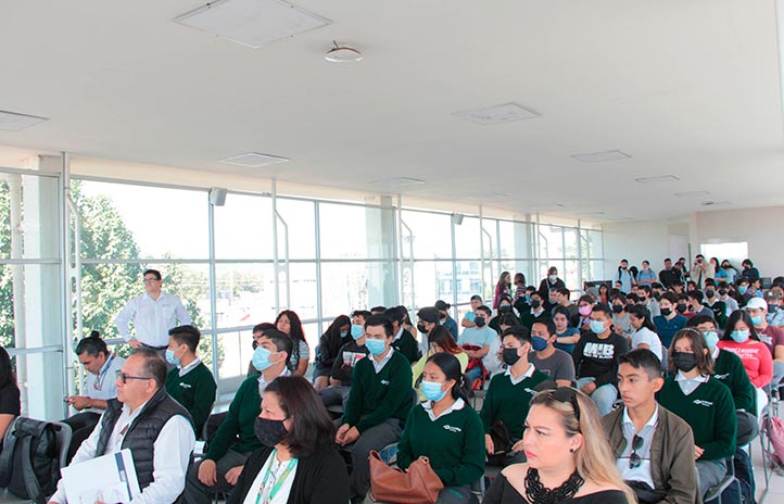 Alumnos conocieron el funcionamiento del Comité Estatal de Información Estadística y Geográfica del Estado de Veracruz