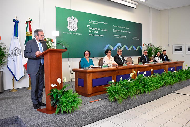 Su mensaje tuvo como sede la sesión solemne del Consejo Universitario Regional Orizaba-Córdoba