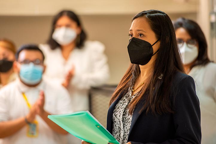 Mónica Sandoval García, directora de la Facultad de Medicina, destacó el papel del técnico radiólogo