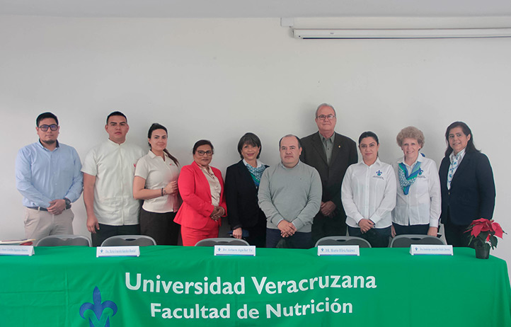 La Facultad de Nutrición de la UV recibió a estudiantes y docentes de la Universidad César Vallejo, de Perú