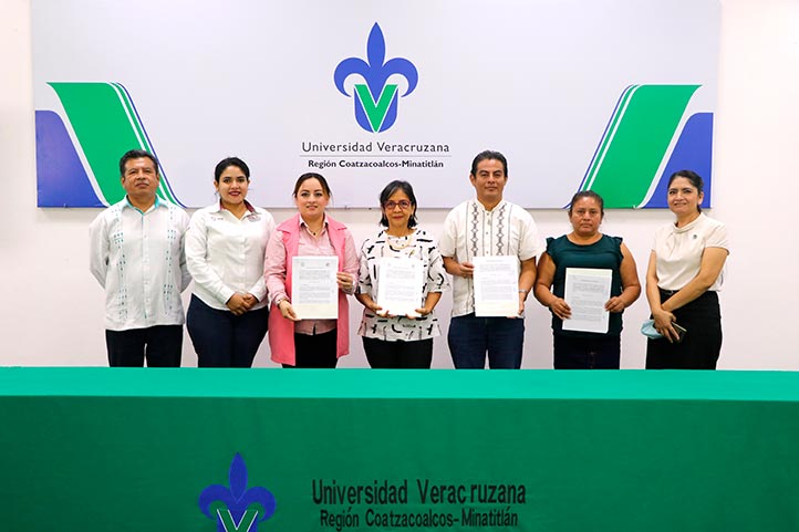 Firma de convenio con el ITSLCH y el Ayuntamiento de Mecayapan