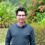 Bryan Santos realiza estancia posdoctoral en Inbioteca, donde desarrolla investigación sobre la planta Marchantia polymorpha