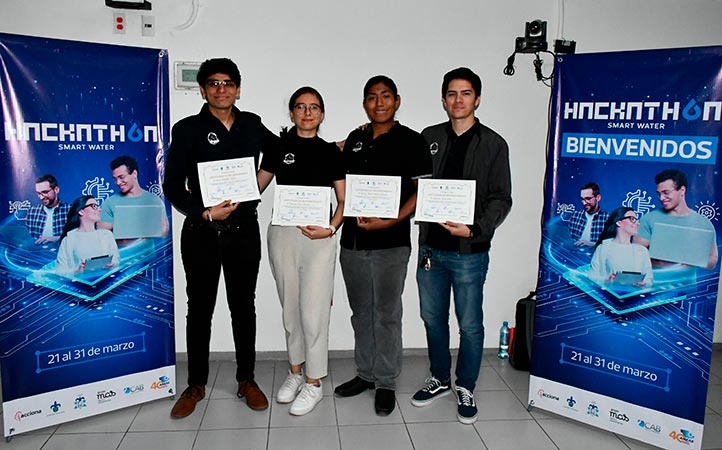 Cognitive Crusaders, equipo ganador integrado por: Mariana Sosa Guzmán, Eduardo Ruiz Ríos, Kevin Salgado Gómez y Carlos David Velasco Medrano