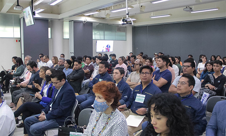 En la UV, especialistas, académicos y estudiantes de 12 universidades del país discuten el tema de vivienda adecuada