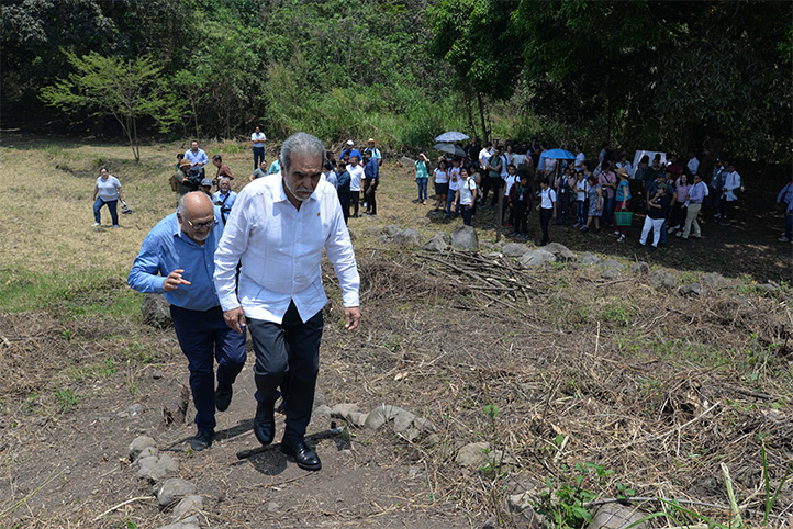 El Rector realizó un recorrido al sitio arqueológico de Toxpan y al Jardín de Plantas Medicinales “Alicia Pérez Rivera”