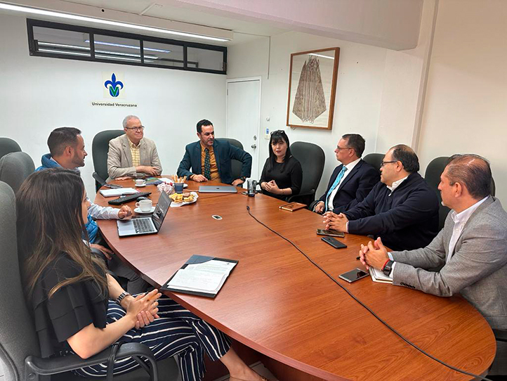  El directivo marroquí se reunió con autoridades de la UV a finales de abril