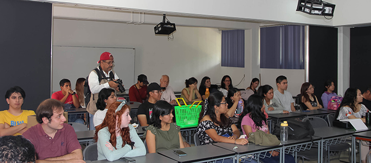 Estudiantes de posgrado y licenciatura presenciaron el evento