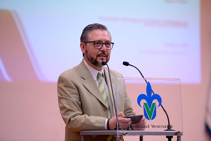 Jerónimo Ricárdez Jiménez, director de la FCA-UV