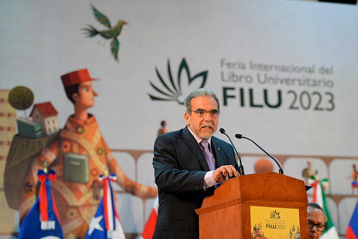 Martín Aguilar dijo que desde su creación, la FILU ha hecho contribuciones trascendentes a la sociedad