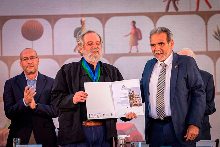 La UV entregó esta distinción en la Categoría Nacional, al historiador Ricardo Pérez Montfort