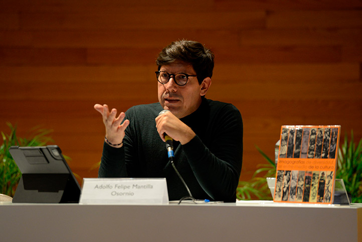 Adolfo Felipe Mantilla Osornio, miembro de la Academia Mexicana de Artes, ofreció conferencia en el Foro Académico de la FILU