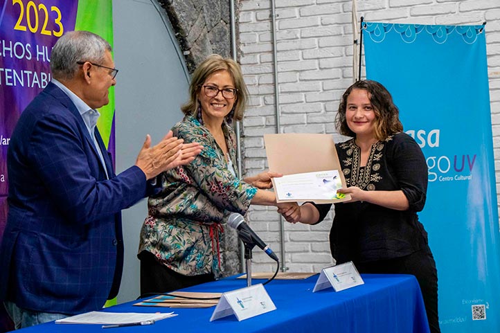 La UV premió a ganadores del programa Artes UV 2023