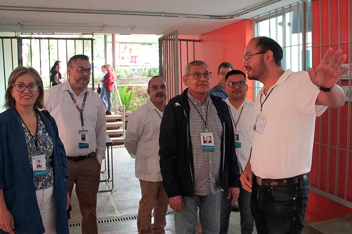 Juan Ortiz Escamilla, secretario Académico, efectuó un segundo recorrido donde vistió la sede para los aspirantes a la Universidad Veracruzana Intercultural