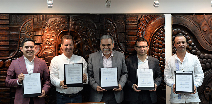 La Universidad Veracruzana signó convenio de colaboración con alcaldes de los municipios de Xico, Atzalan, Chontla e Ixhuacán de los Reyes
