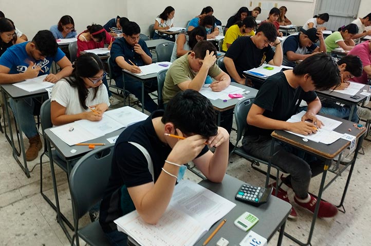La Universidad Veracruzana recibió a 34 mil 283 aspirantes el sábado 3 y domingo 4 de junio