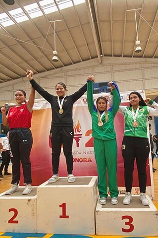 En el evento deportivo celebrado en Sonora, Alejandra Cruz se adjudicó el tercer lugar y medalla de bronce en boxeo