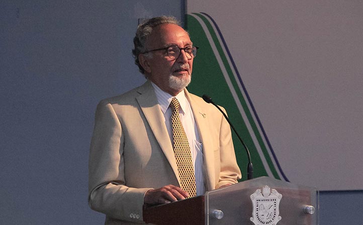 Edgar González presentó el Plan Estratégico para el Fortalecimiento de la Investigación y el Posgrado