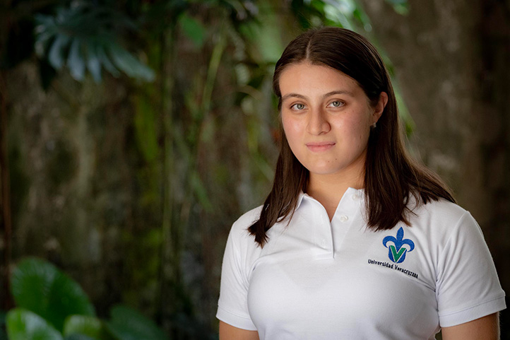 Xcaret Guerrero López, alumna de nuevo ingreso de la Licenciatura en Médico Cirujano