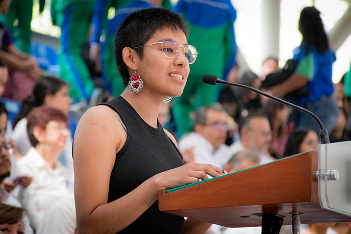 En la ceremonia de inauguración del ciclo escolar 2023-2024, dio un mensaje de bienvenida a los nuevos universitarios