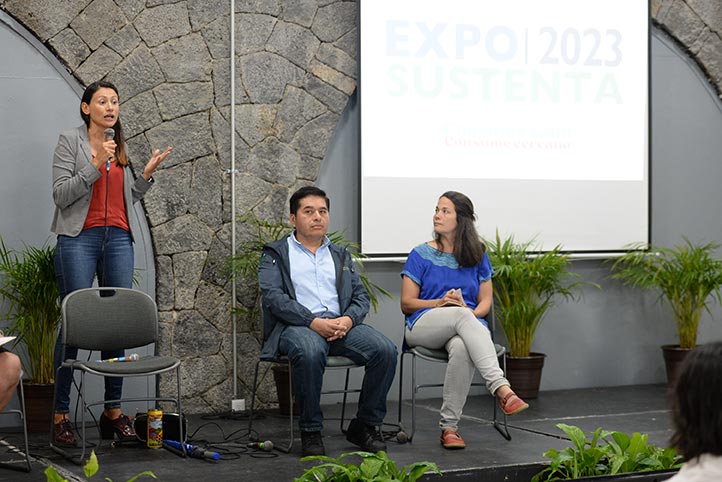 Yolanda Campos, Sergio Angón y Loni Martina participaron en uno de los conversatorios