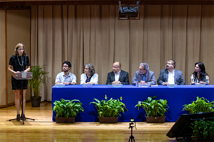 Dora Sánchez Hidalgo Hernández emitió un mensaje en representación de la comisión bi-institucional de la cátedra