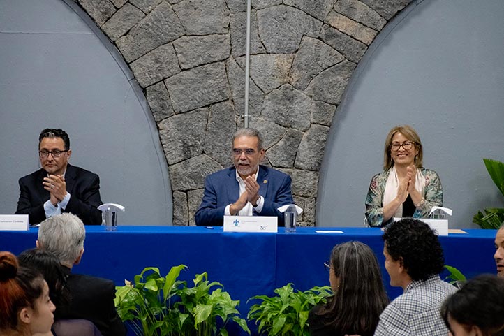 Enrique Salmerón, Martin Aguilar y Beatriz Sánchez, inauguraron las actividades para celebrar el 30 aniversario de la Unidad de Arte