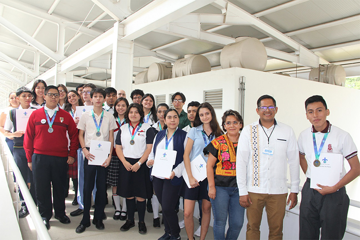 En la ceremonia se premió a un total de 19 alumnos de secundaria y preparatoria