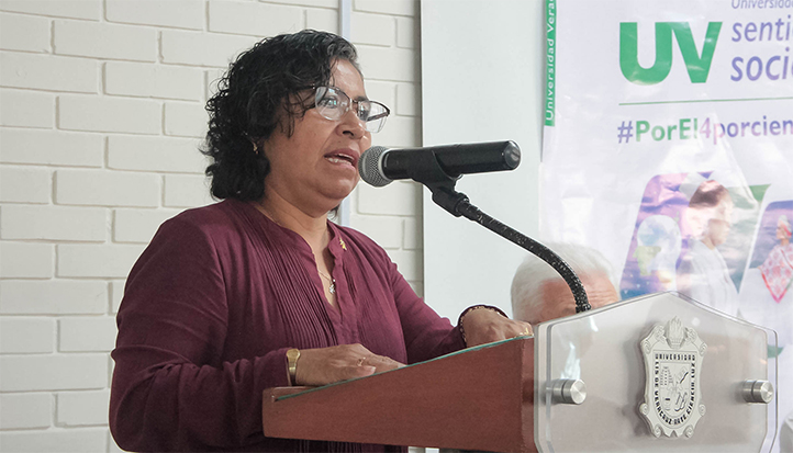 Yolanda González agradeció al heredero del escritor por desprenderse de unas magníficas obras 