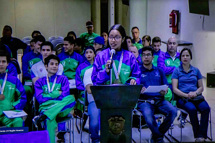 Vía remota, Naomi Monserrat Sandoval Araiza habló a nombre de los deportistas distinguidos