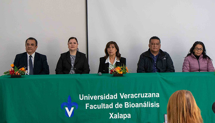 Con un evento académico, la Facultad de Bioanálisis de la UV celebró el Día del Químico 