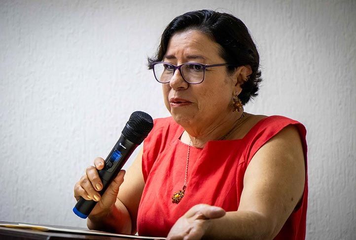 Celia Cecilia Acosta Hernández compartió sus vivencias como alumna y catedrática