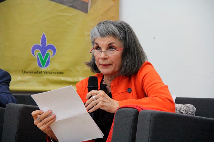 Fernanda Núñez, investigadora del INAH-Veracruz, rememoró a los autores fallecidos que participaron en la primera edición de 2011 