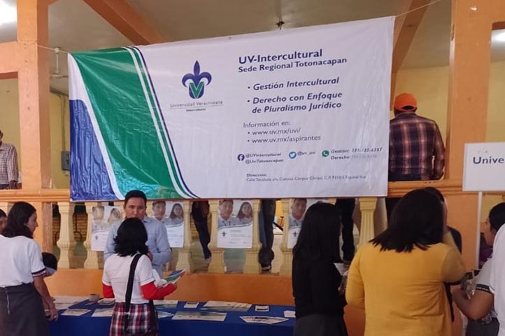 Se dieron a conocer programas de la región Poza Rica-Tuxpan y de las sedes Totonacapan y Huasteca de la UV-Intercultural 