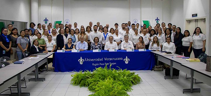 Alumnas, alumnos, académicos, funcionarios y directivos dialogaron sobre la importancia de los ejes transversales en la región Poza Rica-Tuxpan