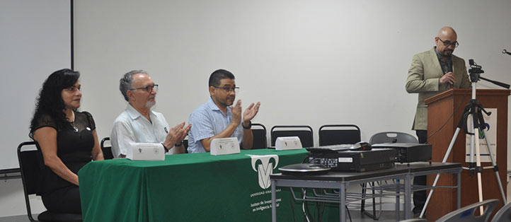 Eduardo Morales, investigador del INAOE, impartió la conferencia “Un enfoque de aprendizaje continuo para la robótica” 
