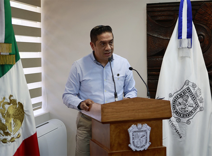 El auditor líder del Organismo de Educación de Calidad Certificada SC (Educert) Fernando Jonathan Velázquez Luna, resaltó que el cumplimiento implica beneficios significativos para los y las estudiantes y avala la mejora continua de los procesos educativos 