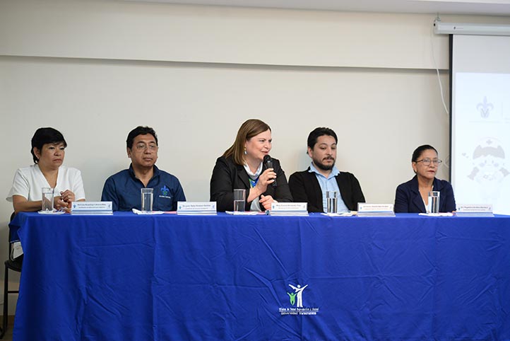 Cirenia Hernández, directora de la CUSRS, agradeció a las enfermeras su entusiasmo y profesionalismo