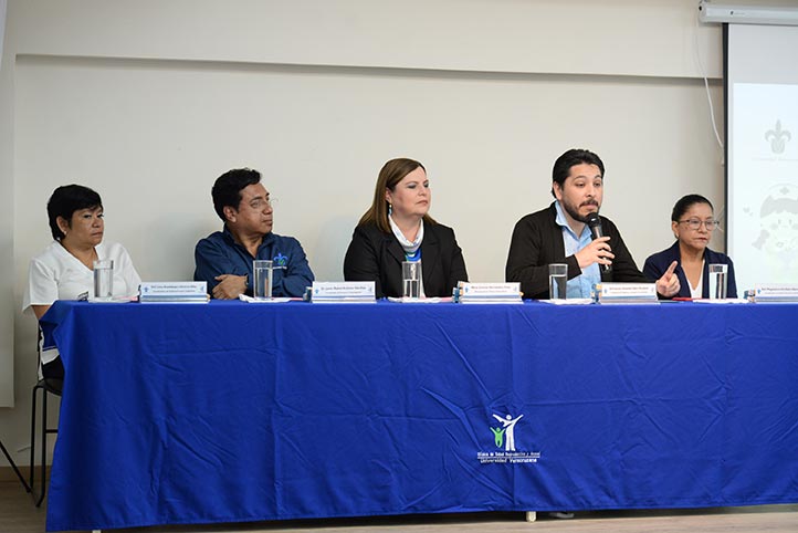 Sebastián Salem, coordinador de programas y extensión de los servicios de la clínica, destacó la vocación, dulzura y firmeza de las enfermeras